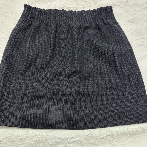 ⭐️ J. Crew wool blend Skirt w/ lining and pockets wide elastic waist band 4 EUC - Picture 1 of 7